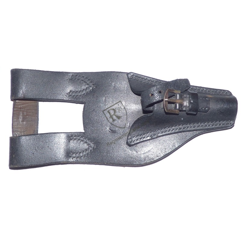 Pattern 1888 Lebel bayonet frog