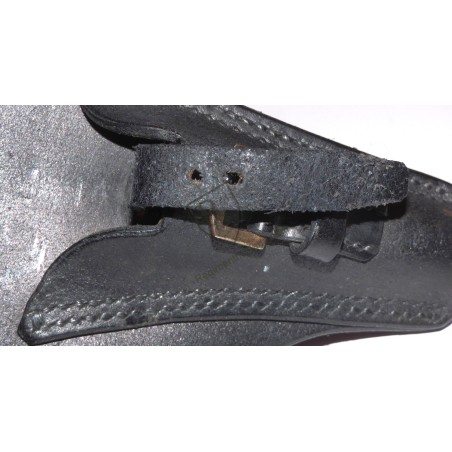 Pattern 1888 Lebel bayonet frog