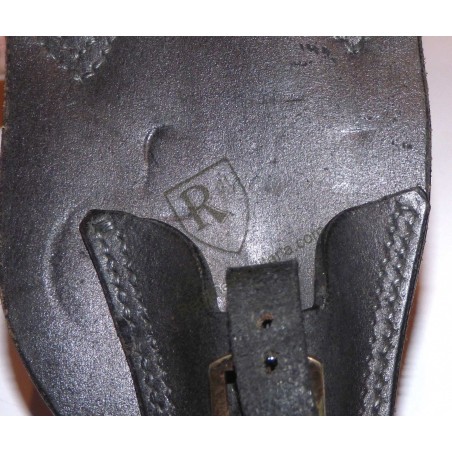 Pattern 1888 Lebel bayonet frog