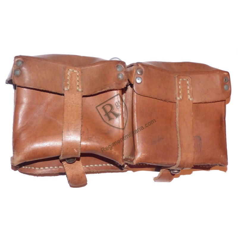 Cartouchière G43 cuir brun lisse. Cartouchière G43 cuir brun lisse.