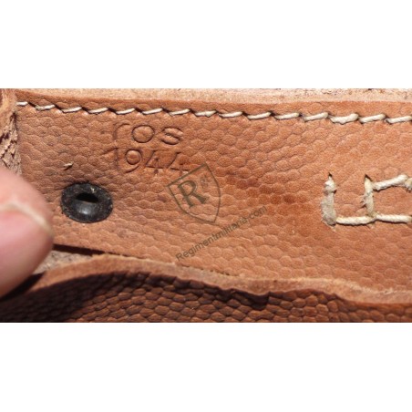 Cartouchière G43 cuir brun grenelé.