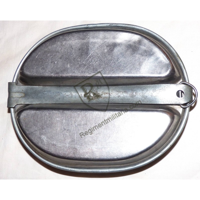US ARMY mess kit by E.A.Co 1942 US ARMY mess kit by E.A.Co 1942