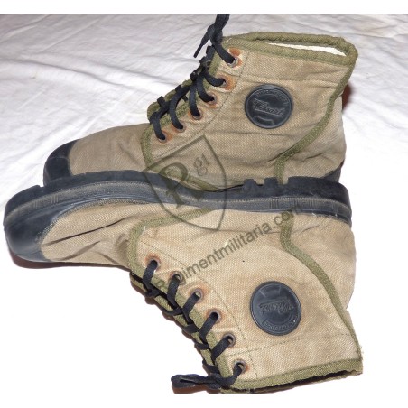 Pair of WISSART pataugas