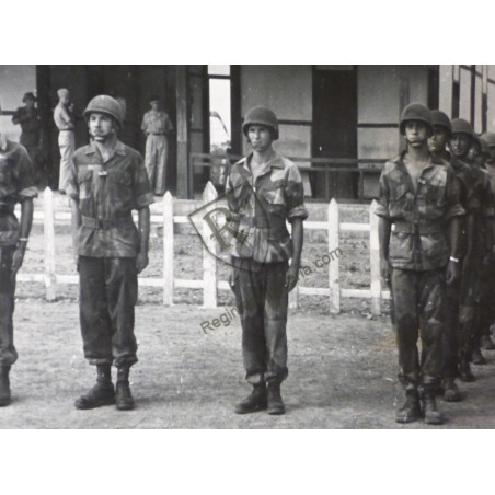 Large size photos paratrooper in Indochina