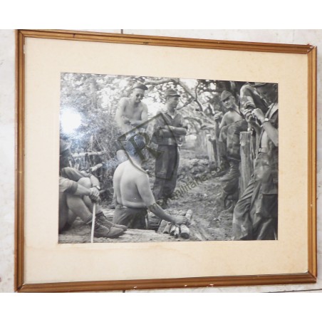 Large size photos paratrooper in Indochina