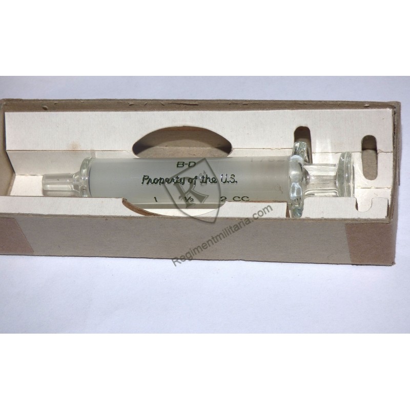 2cc syringe Medical Dept US ARMY WW2