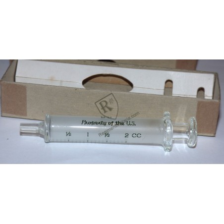 2cc syringe Medical Dept US ARMY WW2