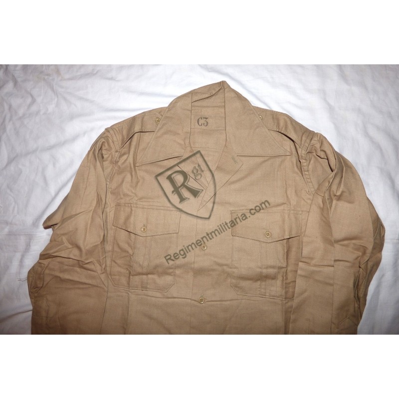 Chemise modèle 48 datée 1952