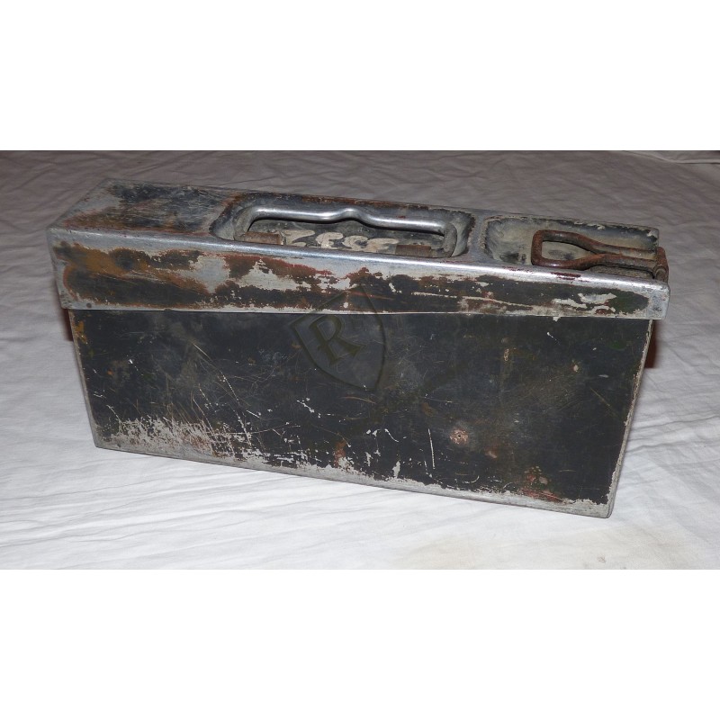 Caisse cartouches MG 34 précoce