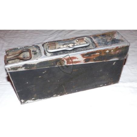 Caisse cartouches MG 34 précoce