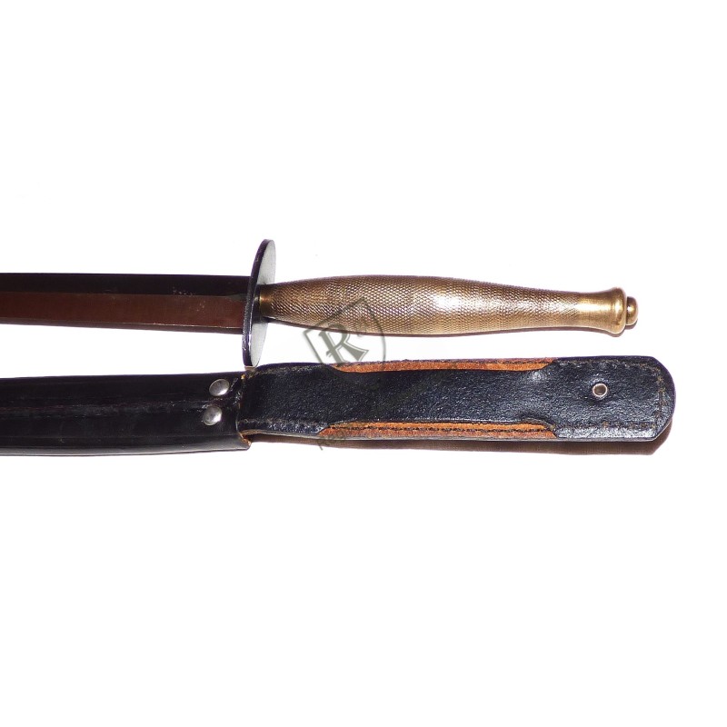 Para fighting knife SAS