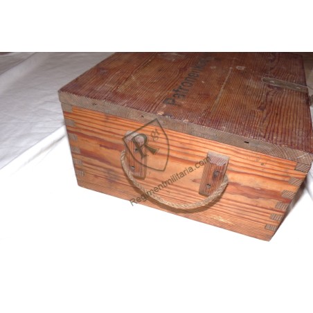 German Wooden case for 900 7.92mm cartridges