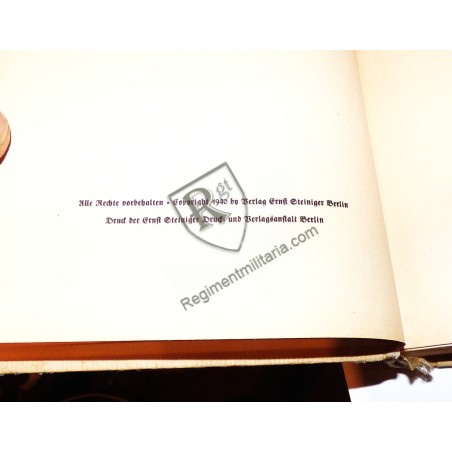 Livre NARVIK édition de 1940