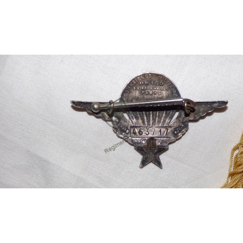 BEL ENSEMBLE PARACHUTISTE ANNEES 1980