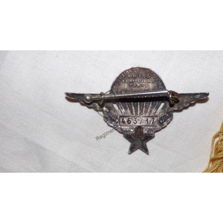 BEL ENSEMBLE PARACHUTISTE ANNEES 1980