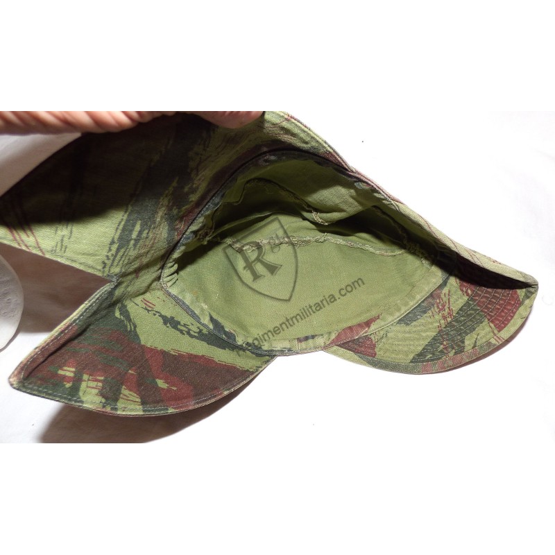 Casquette camouflée Bigeard époque Algérie.