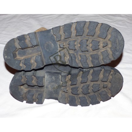 Paire de pataugas Militaire datées