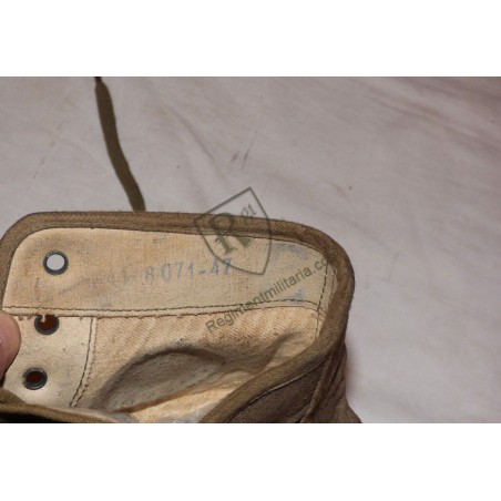 Paire de pataugas Militaire datées