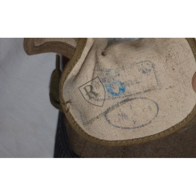 Paire de pataugas Militaire datées