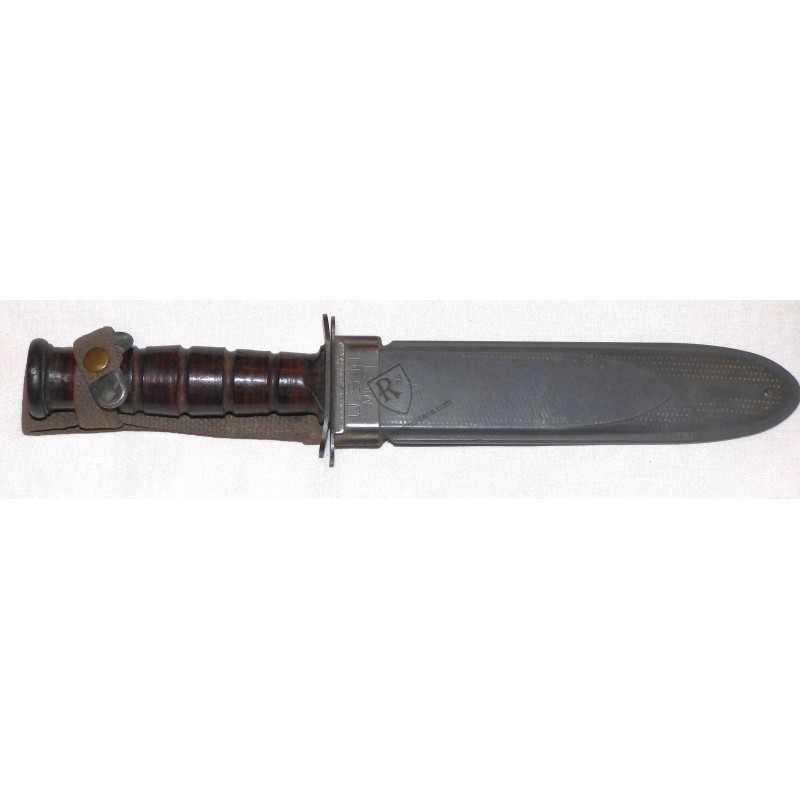 Camillus USN MKII fighting knife. Camillus USN MKII fighting knife.