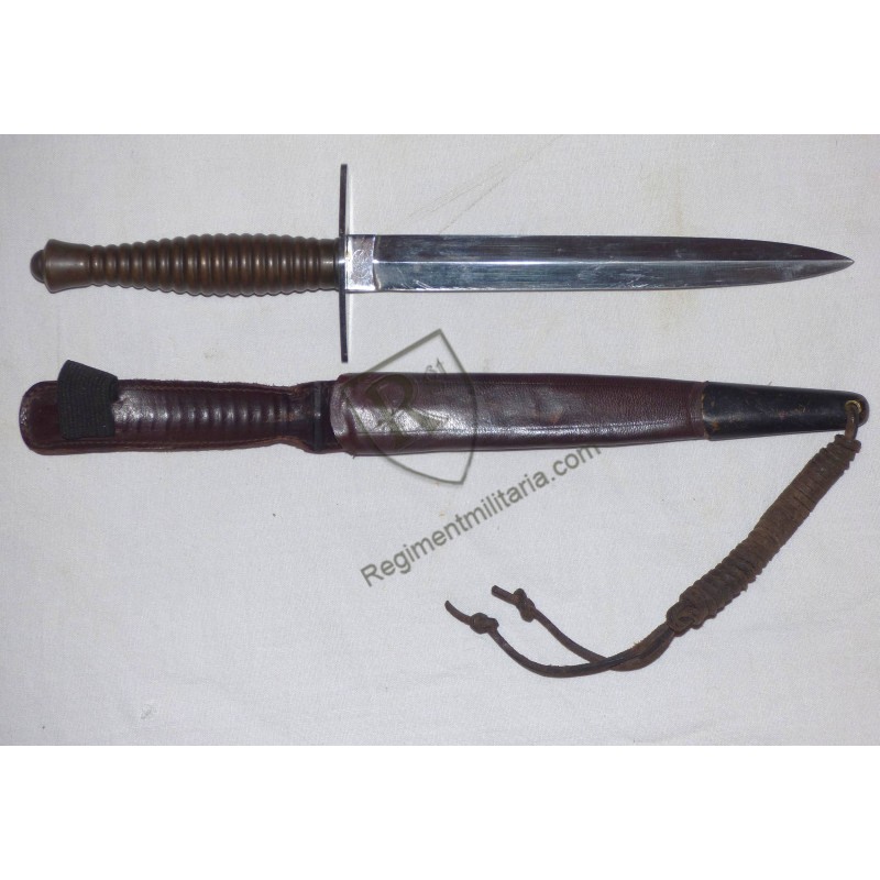 Foreign Legion Combat Dagger - Green Berets