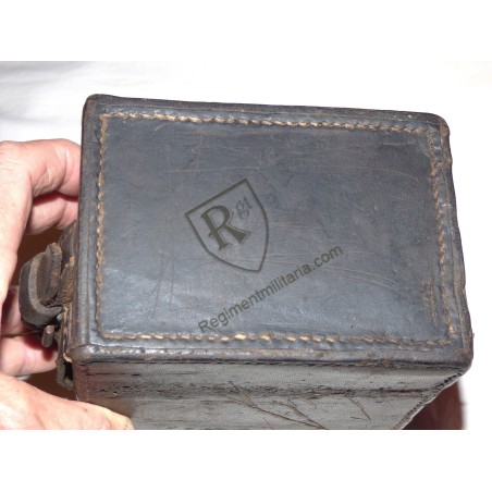 Vickers 1915 machine gun oil can