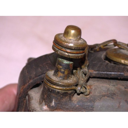 Vickers 1915 machine gun oil can