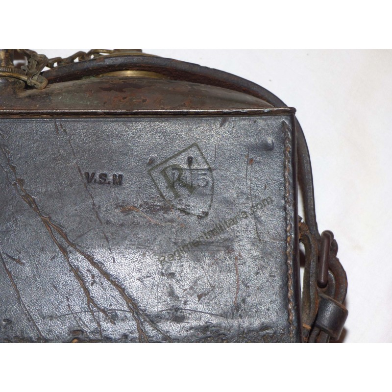 Vickers 1915 machine gun oil can