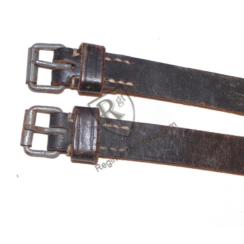 Matching pair of multi-purpose Heer straps 1944