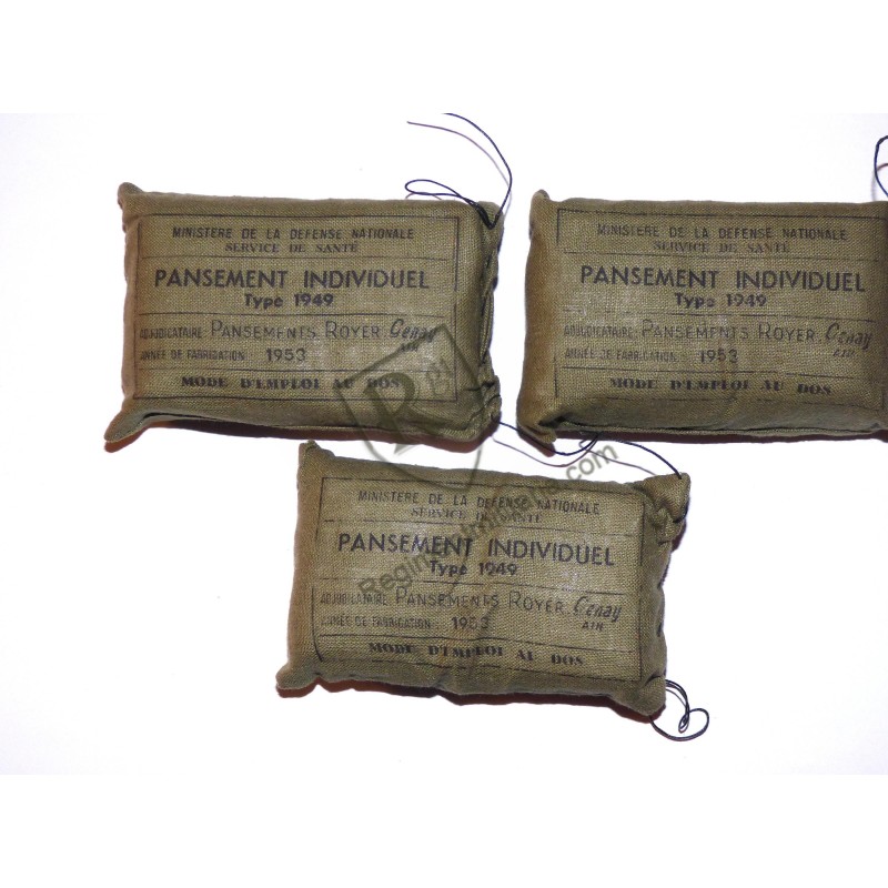 set of 3 first aid dated 1953 Indochine