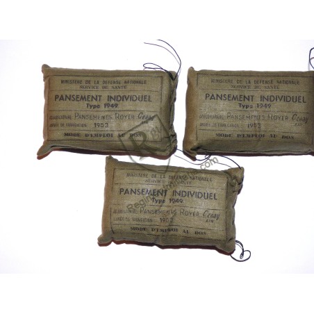 set of 3 first aid dated 1953 Indochine