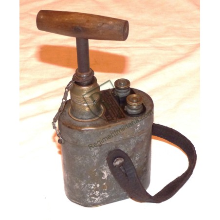 US ARMY WW2 striped blasting machine