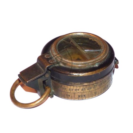 Named WW1 compass 1910 dated