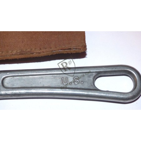 knife with leather sheath US Army WW2