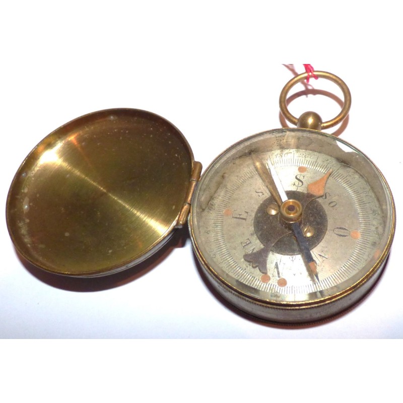 WW1 Officer's brass compass.