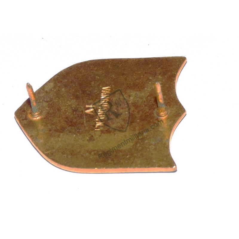 12th Infantry Regiment 4th Div  Crest US ARMY