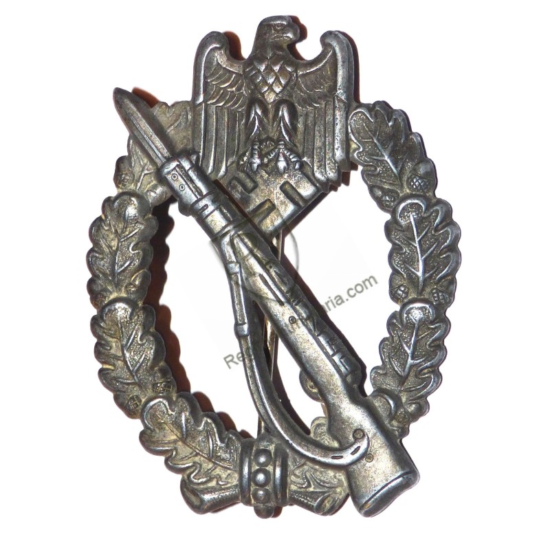 Infantry assault badge by Otto Schickle