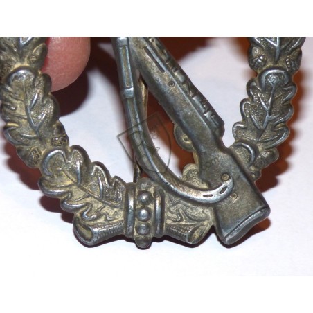 Infantry assault badge by Otto Schickle