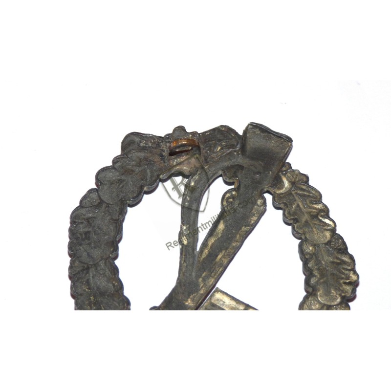 Infantry assault badge by Otto Schickle