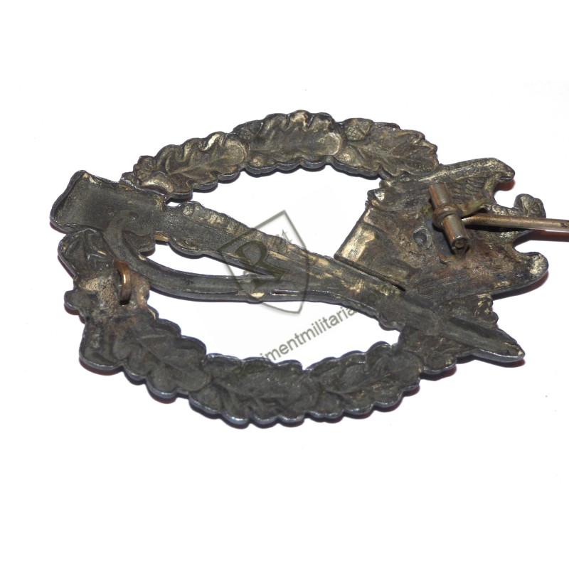 Infantry assault badge by Otto Schickle