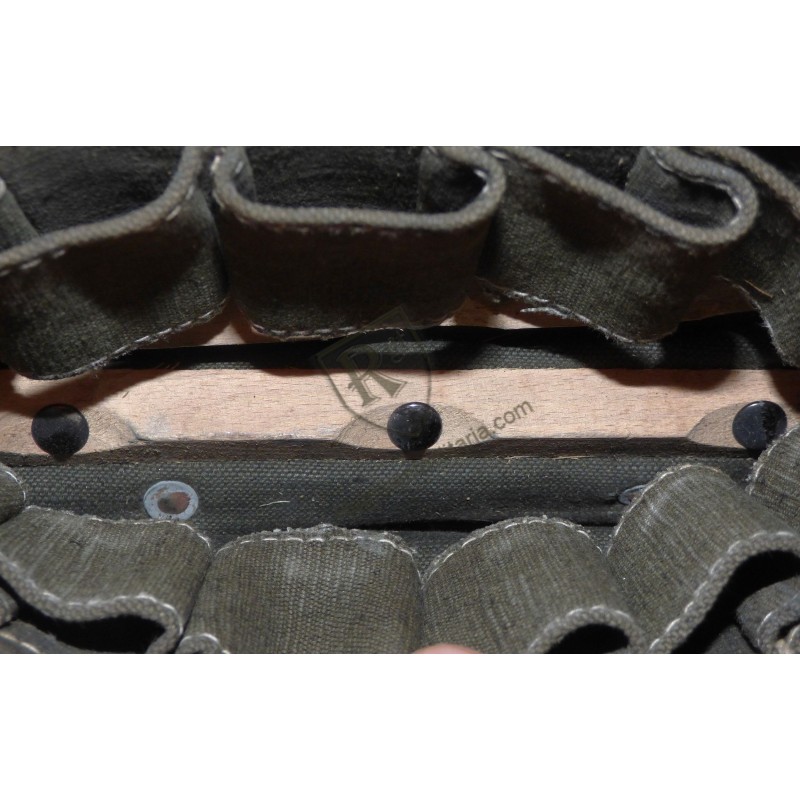 Cartridge pouch for Heer flare gun