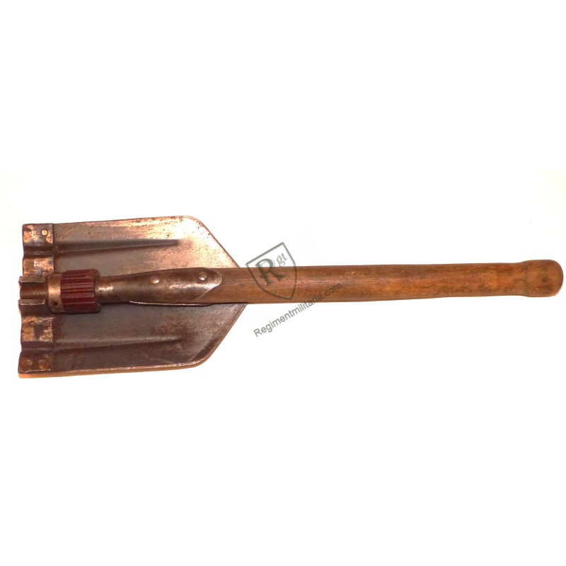 Heer folding shovel 1940 dated