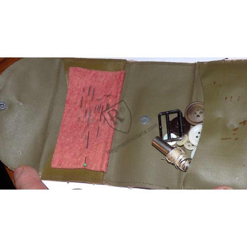 PULL E Z Sewing kit US ARMY 50' éra