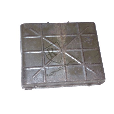 German M24 stick grenade carrier box