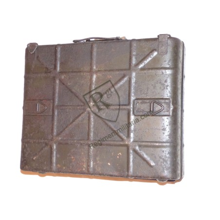 Caisse grenades à manche modèle 24