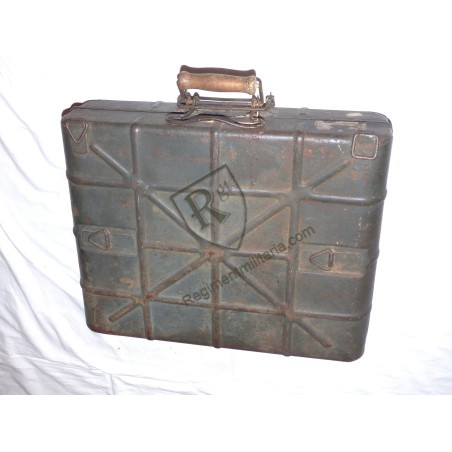 Caisse grenades à manche modèle 24