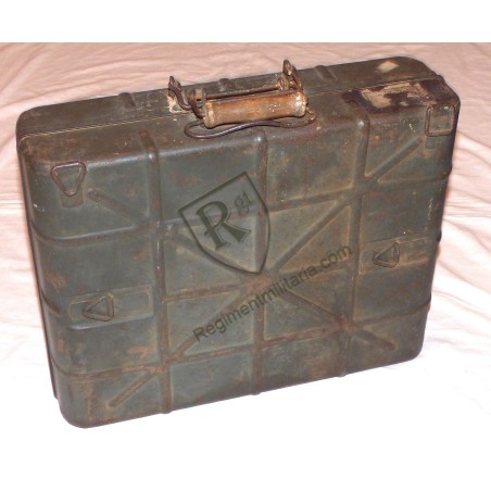 German M24 stick grenade carrier box