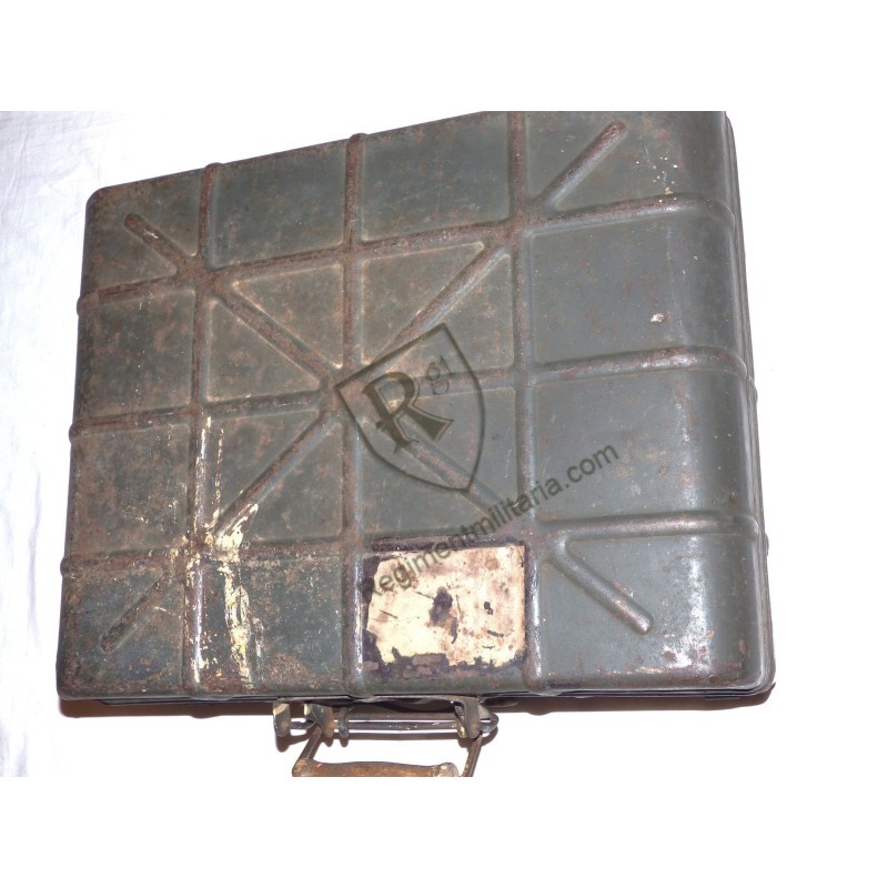 German M24 stick grenade carrier box