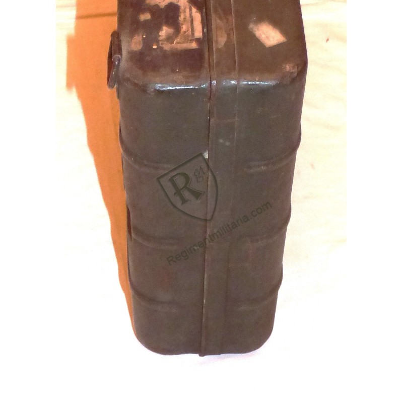 German M24 stick grenade carrier box