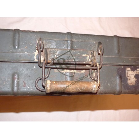 German M24 stick grenade carrier box